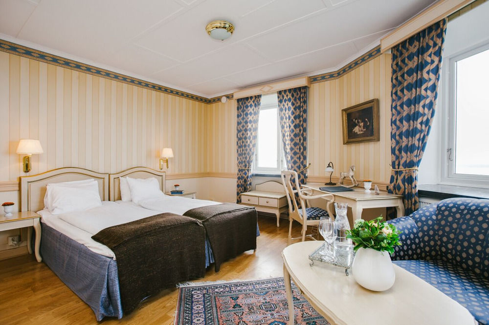 Hotel Gyllene Uttern Gränna Eksteriør billede